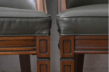 中古　美品　希少な廃番品　maruni(マルニ木工)　地中海ロイヤルシリーズ(ROYAL)　本革　木製脚がクラシカルなキャスター付きダイニングチェア4脚セット　定価(4脚合計)約68万円　(R-091059)