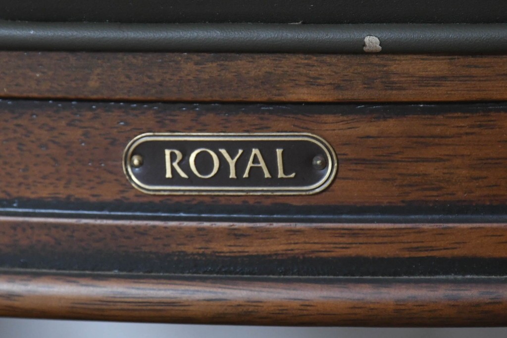 中古　美品　希少な廃番品　maruni(マルニ木工)　地中海ロイヤルシリーズ(ROYAL)　本革　木製脚がクラシカルなキャスター付きダイニングチェア4脚セット　定価(4脚合計)約68万円　(R-091059)