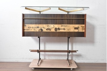 イタリアヴィンテージ　1950年から1960年頃　楽器モチーフが目を引くカウンターテーブルとチェア2脚セット　(R-091066)