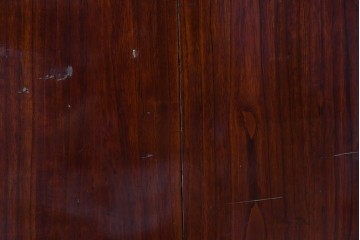 和製アンティーク　明治から大正期　黒漆塗り　鶴亀図を象った閂が目を引く庄内箪笥ローチェスト　(R-091073)