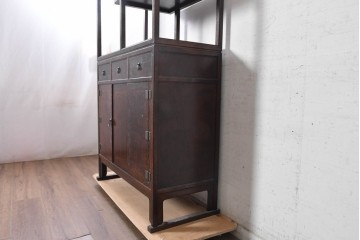 中古　美品　高島屋デパート取り扱い　民芸デザイン　互い違いの棚が個性的な朝鮮棚　定価約80万円　(R-091083)