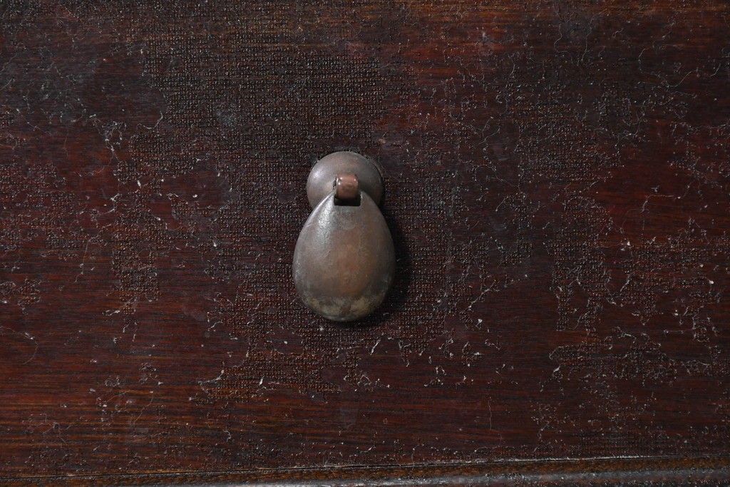 中古　美品　高島屋デパート取り扱い　民芸デザイン　互い違いの棚が個性的な朝鮮棚　定価約80万円　(R-091083)
