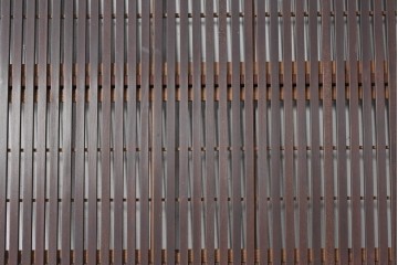 アンティーク建具　明治から大正期　細かな縦格子に裏障子枠付きの格子戸2枚セット　(R-091092)