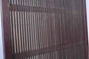 アンティーク建具　大正から昭和初期　昭和型板ガラス「ばら」を取り入れた裏障子付き引き戸1枚　(R-091095)