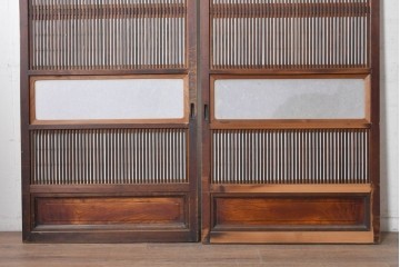 アンティーク建具　昭和初期　細身の縦桟が連なる裏障子付き格子戸2枚セット　(R-091097)