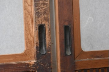アンティーク建具　昭和初期　細身の縦桟が連なる裏障子付き格子戸2枚セット　(R-091097)