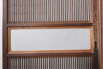 アンティーク建具　昭和初期　細身の縦桟が連なる裏障子付き格子戸2枚セット　(R-091097)