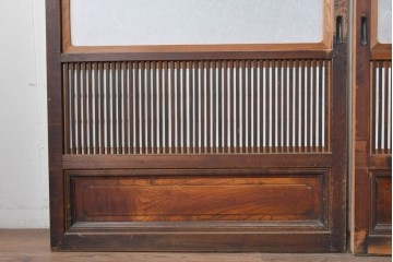 アンティーク建具　昭和初期　細身の縦桟が連なる裏障子付き格子戸2枚セット　(R-091097)