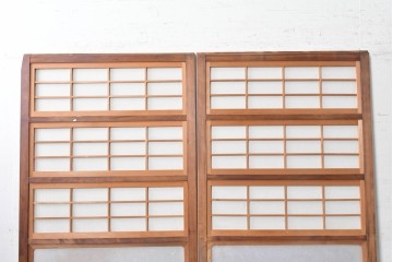 アンティーク建具　昭和初期　細身の縦桟が連なる裏障子付き格子戸2枚セット　(R-091097)