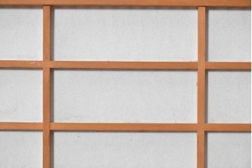 アンティーク建具　昭和初期　細身の縦桟が連なる裏障子付き格子戸2枚セット　(R-091097)