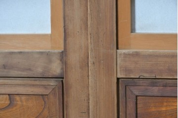 アンティーク建具　昭和初期　細身の縦桟が連なる裏障子付き格子戸2枚セット　(R-091097)