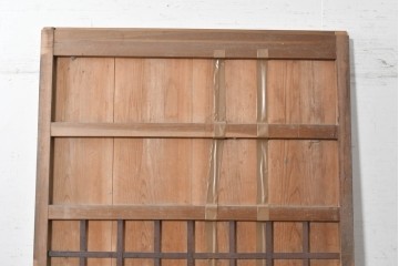 アンティーク建具　大正から昭和初期　杉材　木目の力強さが引き立つ重厚な蔵戸1枚　(R-091100)