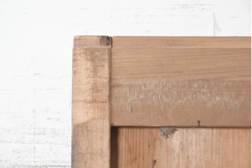 アンティーク建具　大正から昭和初期　杉材　木目の力強さが引き立つ重厚な蔵戸1枚　(R-091100)
