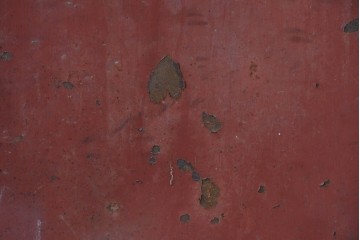 アンティーク建具　明治から大正期　赤い扉面と環状の取っ手が印象的な蔵の鉄扉2枚(1対)セット　(R-091101)