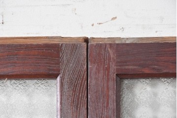 アンティーク建具　昭和初期から昭和中期　最高級!!　総欅(ケヤキ)材　2種類のプレスガラスを楽しめるガラス戸2枚セット　(R-091102)