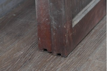 アンティーク建具　昭和初期から昭和中期　最高級!!　総欅(ケヤキ)材　2種類のプレスガラスを楽しめるガラス戸2枚セット　(R-091102)