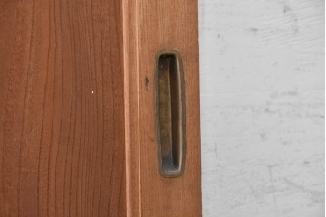 ヴィンテージ建具　美品　昭和中期から昭和後期　総欅(ケヤキ)材　杢目の良い一枚板を使った厚みのある引き戸1枚　(R-091103)