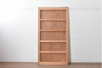 ヴィンテージ建具　美品　昭和中期から昭和後期　総欅(ケヤキ)材　杢目の良い一枚板を使った厚みのある引き戸1枚　(R-091103)