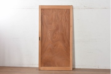 ヴィンテージ建具　美品　昭和中期から昭和後期　総欅(ケヤキ)材　杢目の良い一枚板を使った厚みのある引き戸1枚　(R-091104)