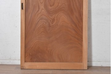 ヴィンテージ建具　美品　昭和中期から昭和後期　総欅(ケヤキ)材　杢目の良い一枚板を使った厚みのある引き戸1枚　(R-091104)
