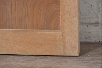 ヴィンテージ建具　美品　昭和中期から昭和後期　総欅(ケヤキ)材　杢目の良い一枚板を使った厚みのある引き戸1枚　(R-091104)