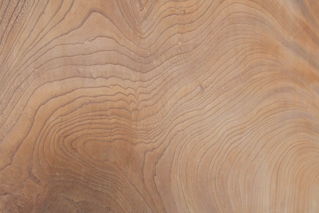 ヴィンテージ建具　美品　昭和中期から昭和後期　総欅(ケヤキ)材　杢目の良い一枚板を使った厚みのある引き戸1枚　(R-091104)