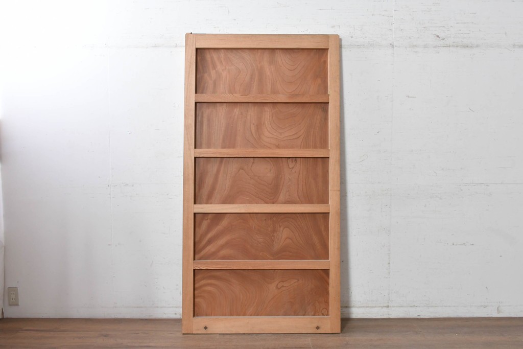 ヴィンテージ建具　美品　昭和中期から昭和後期　総欅(ケヤキ)材　杢目の良い一枚板を使った厚みのある引き戸1枚　(R-091104)
