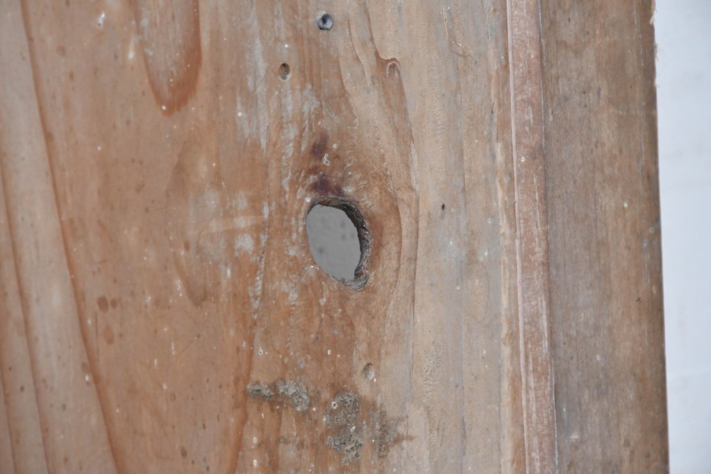 アンティーク建具　昭和初期　やわらかな木色が魅力の板戸1枚　(R-091105)