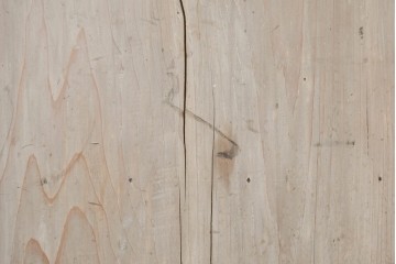 アンティーク建具　大正から昭和初期　金具がアクセントを添える素朴な板戸1枚　(R-091106)