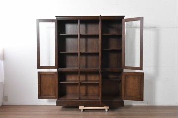 中古　美品　横浜クラシック家具　ノックオンウッド(knockonwood)　コロニアルシリーズ(Colonial Series)　カップボード　定価約80万円　(R-091110)
