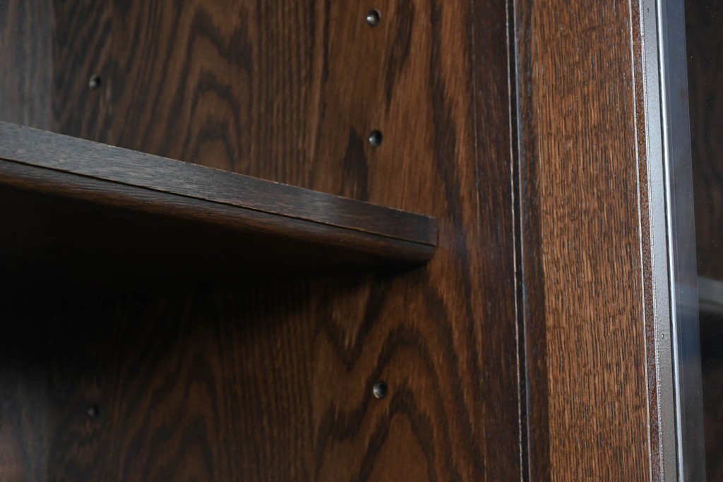 中古　美品　横浜クラシック家具　ノックオンウッド(knockonwood)　コロニアルシリーズ(Colonial Series)　カップボード　定価約80万円　(R-091110)