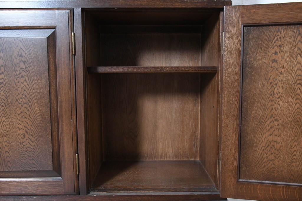 中古　美品　横浜クラシック家具　ノックオンウッド(knockonwood)　コロニアルシリーズ(Colonial Series)　カップボード　定価約80万円　(R-091110)
