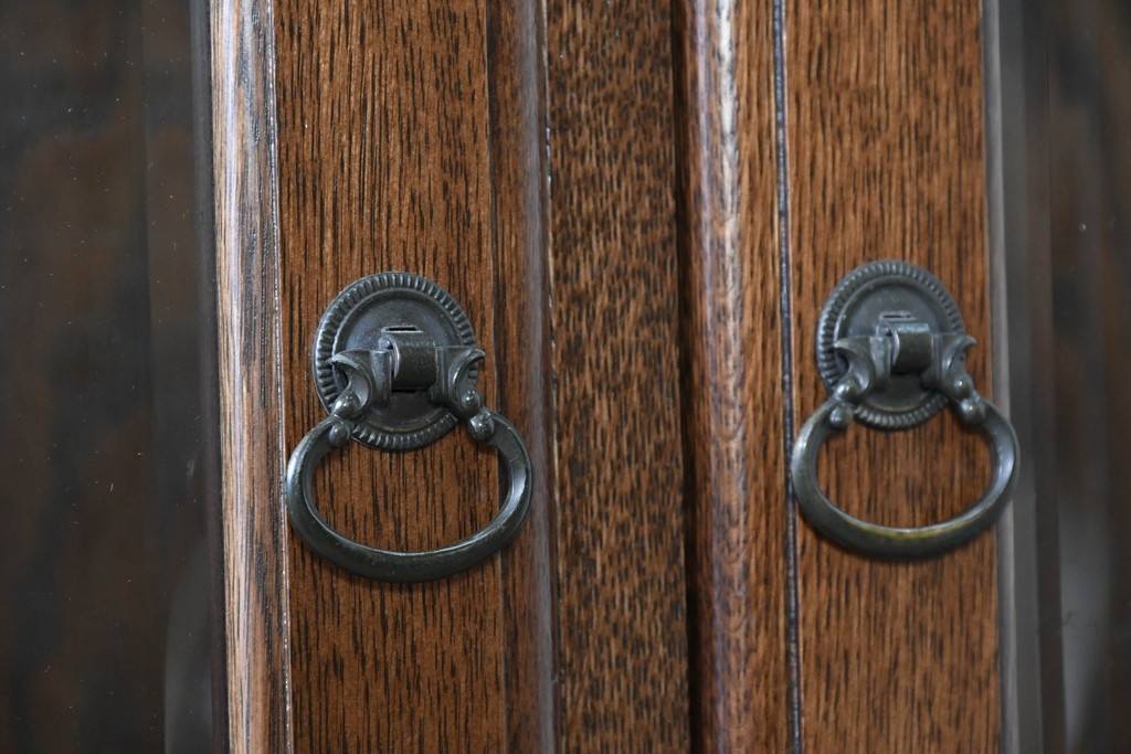 中古　美品　横浜クラシック家具　ノックオンウッド(knockonwood)　コロニアルシリーズ(Colonial Series)　カップボード　定価約80万円　(R-091110)