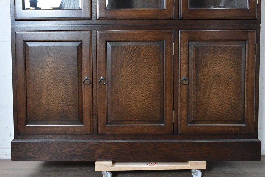 中古　美品　横浜クラシック家具　ノックオンウッド(knockonwood)　コロニアルシリーズ(Colonial Series)　カップボード　定価約80万円　(R-091110)