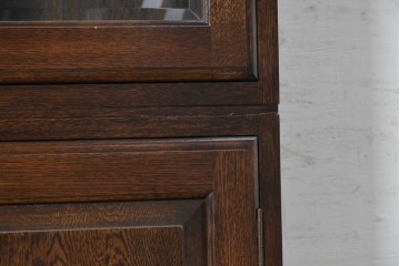 中古　美品　横浜クラシック家具　ノックオンウッド(knockonwood)　コロニアルシリーズ(Colonial Series)　カップボード　定価約80万円　(R-091110)