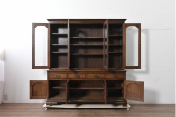 中古　横浜クラシック家具　ノックオンウッド(knockonwood)　Hand Made　コロニアルシリーズ(Colonial Series)　収納力抜群のカップボード　定価約110万円　(R-091112)