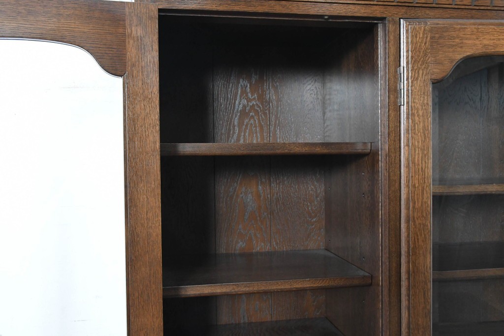 中古　横浜クラシック家具　ノックオンウッド(knockonwood)　Hand Made　コロニアルシリーズ(Colonial Series)　収納力抜群のカップボード　定価約110万円　(R-091112)