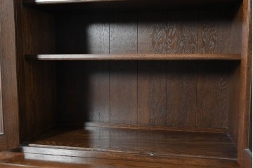 中古　横浜クラシック家具　ノックオンウッド(knockonwood)　Hand Made　コロニアルシリーズ(Colonial Series)　収納力抜群のカップボード　定価約110万円　(R-091112)