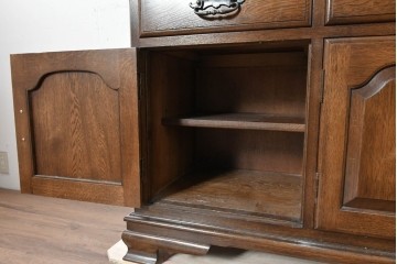 中古　横浜クラシック家具　ノックオンウッド(knockonwood)　Hand Made　コロニアルシリーズ(Colonial Series)　収納力抜群のカップボード　定価約110万円　(R-091112)
