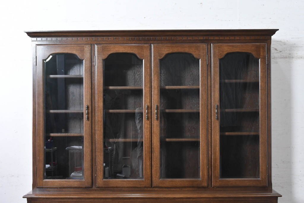 中古　横浜クラシック家具　ノックオンウッド(knockonwood)　Hand Made　コロニアルシリーズ(Colonial Series)　収納力抜群のカップボード　定価約110万円　(R-091112)