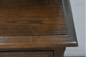 中古　横浜クラシック家具　ノックオンウッド(knockonwood)　Hand Made　コロニアルシリーズ(Colonial Series)　収納力抜群のカップボード　定価約110万円　(R-091112)