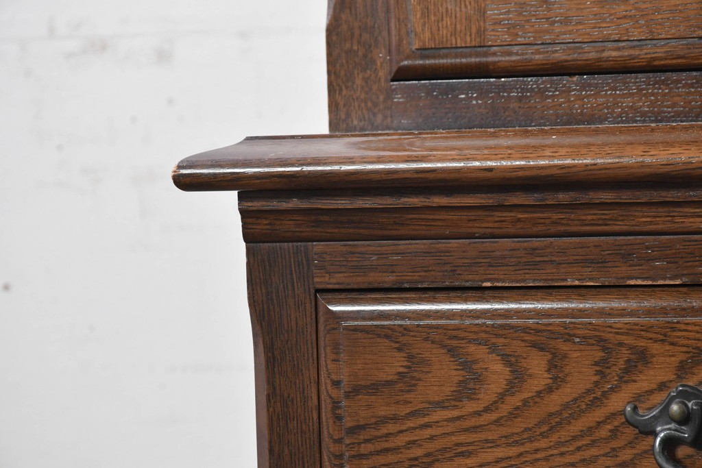 中古　横浜クラシック家具　ノックオンウッド(knockonwood)　Hand Made　コロニアルシリーズ(Colonial Series)　収納力抜群のカップボード　定価約110万円　(R-091112)