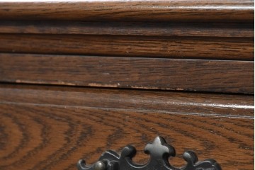 中古　横浜クラシック家具　ノックオンウッド(knockonwood)　Hand Made　コロニアルシリーズ(Colonial Series)　収納力抜群のカップボード　定価約110万円　(R-091112)