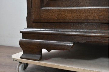 中古　横浜クラシック家具　ノックオンウッド(knockonwood)　Hand Made　コロニアルシリーズ(Colonial Series)　収納力抜群のカップボード　定価約110万円　(R-091112)
