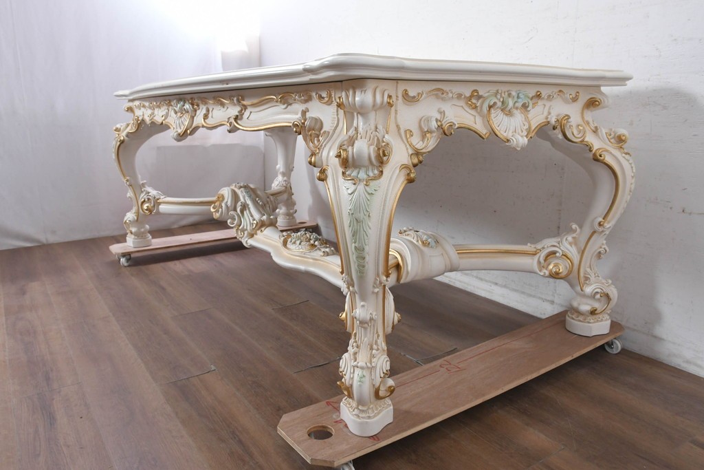 中古　イタリア高級家具　SILIK(シリック)　特大!!　花絵と華やかな装飾が目を引くダイニングテーブル　定価約200万円　(R-091114)