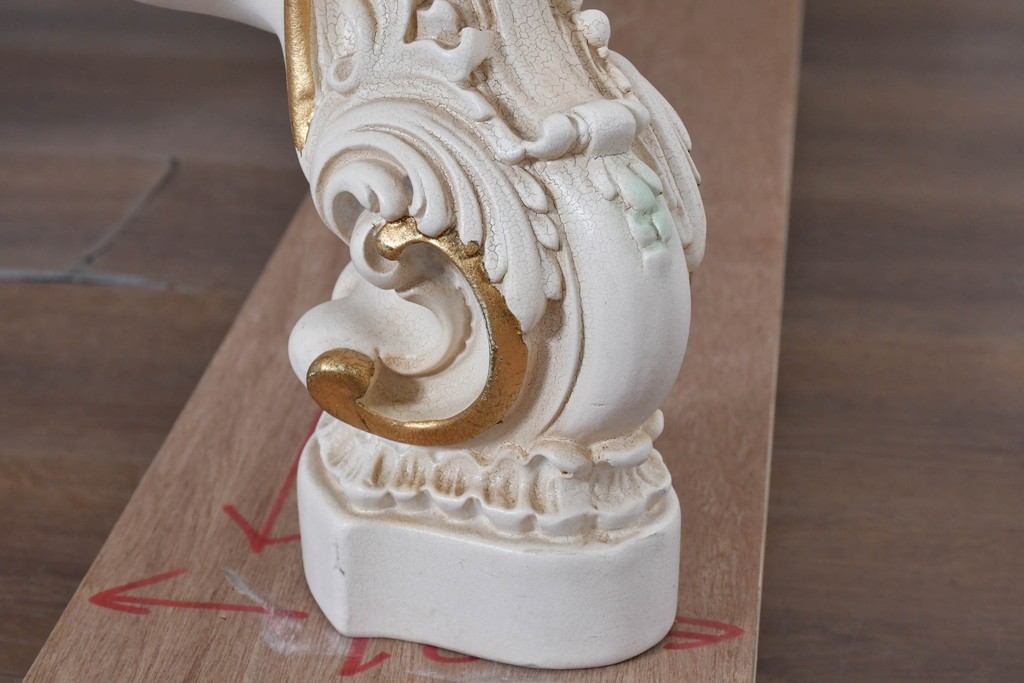 中古　イタリア高級家具　SILIK(シリック)　特大!!　花絵と華やかな装飾が目を引くダイニングテーブル　定価約200万円　(R-091114)