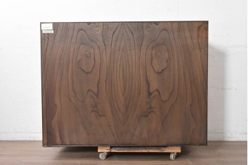 中古　美品　特注品　岩谷堂箪笥　杢目と重厚な飾り金具が映える衣装箪笥　(R-091115)