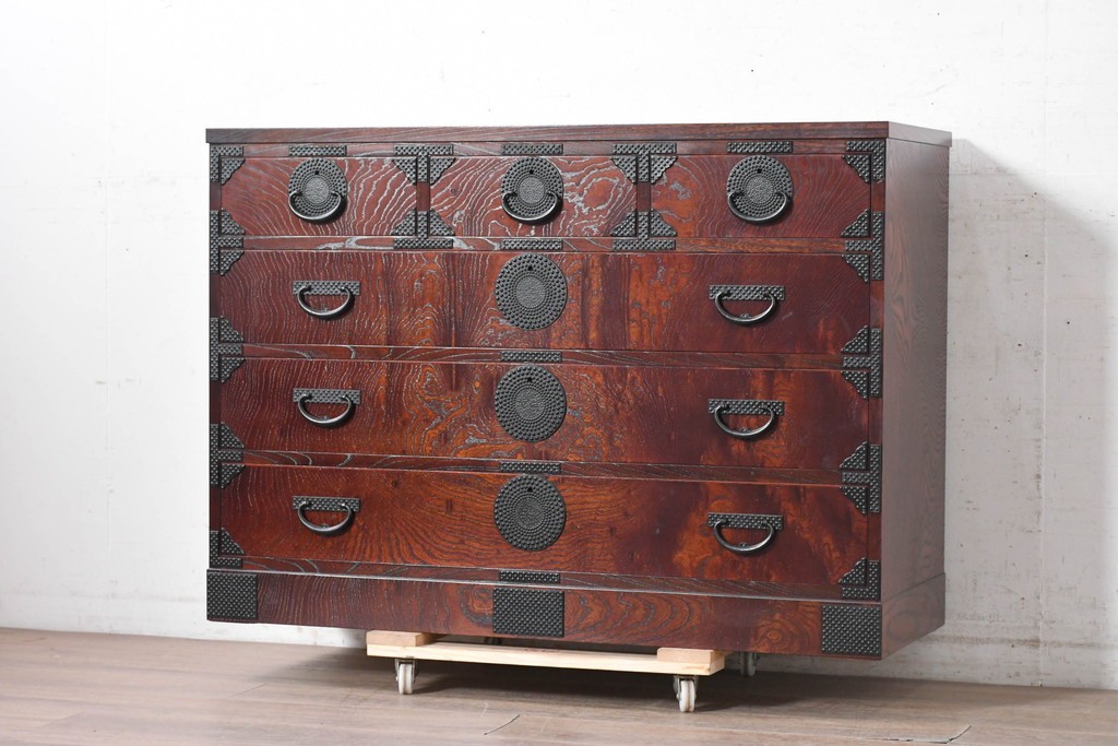 中古　美品　岩谷堂箪笥　雫月(しずく)3号　人気のあられ金具が映える整理箪笥　(R-091116)
