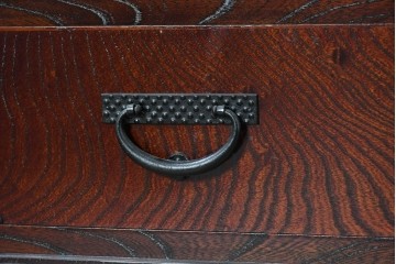 中古　美品　岩谷堂箪笥　雫月(しずく)3号　人気のあられ金具が映える整理箪笥　(R-091116)