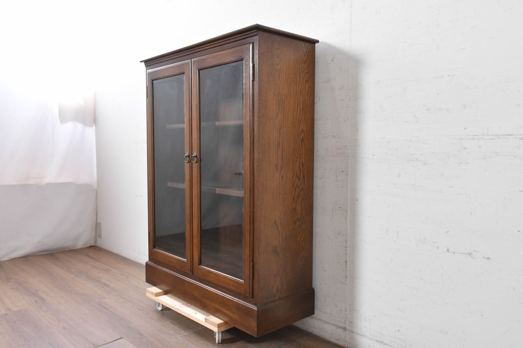 中古　横浜クラシック家具　ノックオンウッド(knockonwood)　オーク材　端正な佇まいのブックケース　(R-091118)